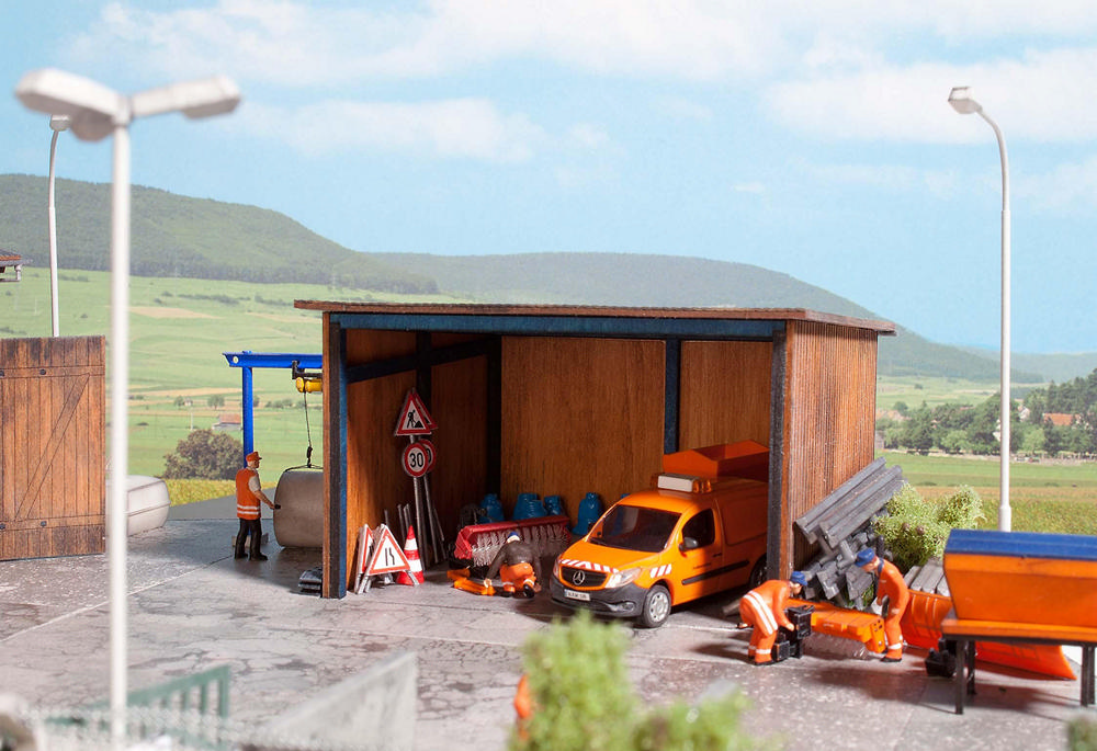 Busch Highways lorry depot and stalls Kit 1457