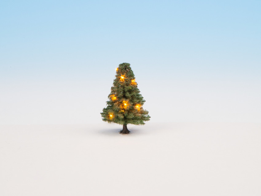 Noch Christmas Illuminated Tree with 10 LEDs 5cm high 22111