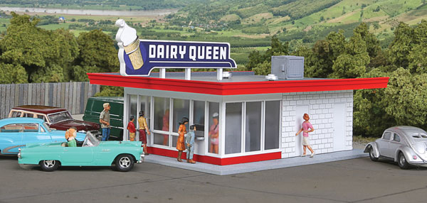 Walthers Vintage Dairy Queen Kit 933-3484