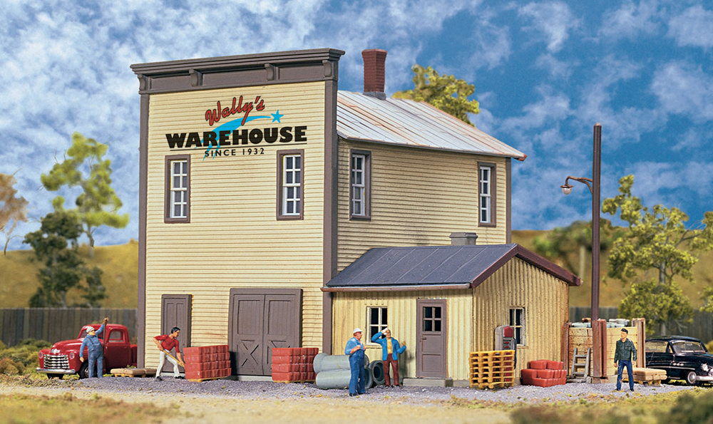 Walthers Cornerstone Wally's Warehouse with Interior Lighting 933-3654