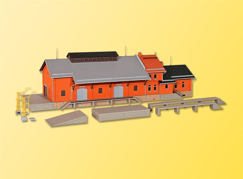 Kibri Freight Shed with Loading Gauge and Platforms 39462